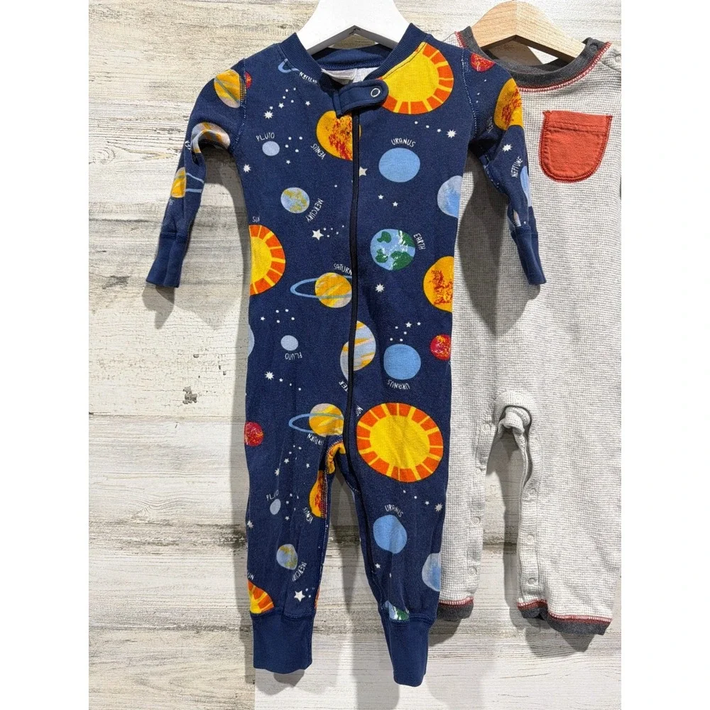 Hanna Andersson Tea Collection Sleeper Romper Boys 6-12M Blue Gray Planet